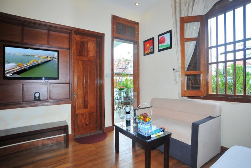Sofia Suite Hotel Danang Екстер'єр фото