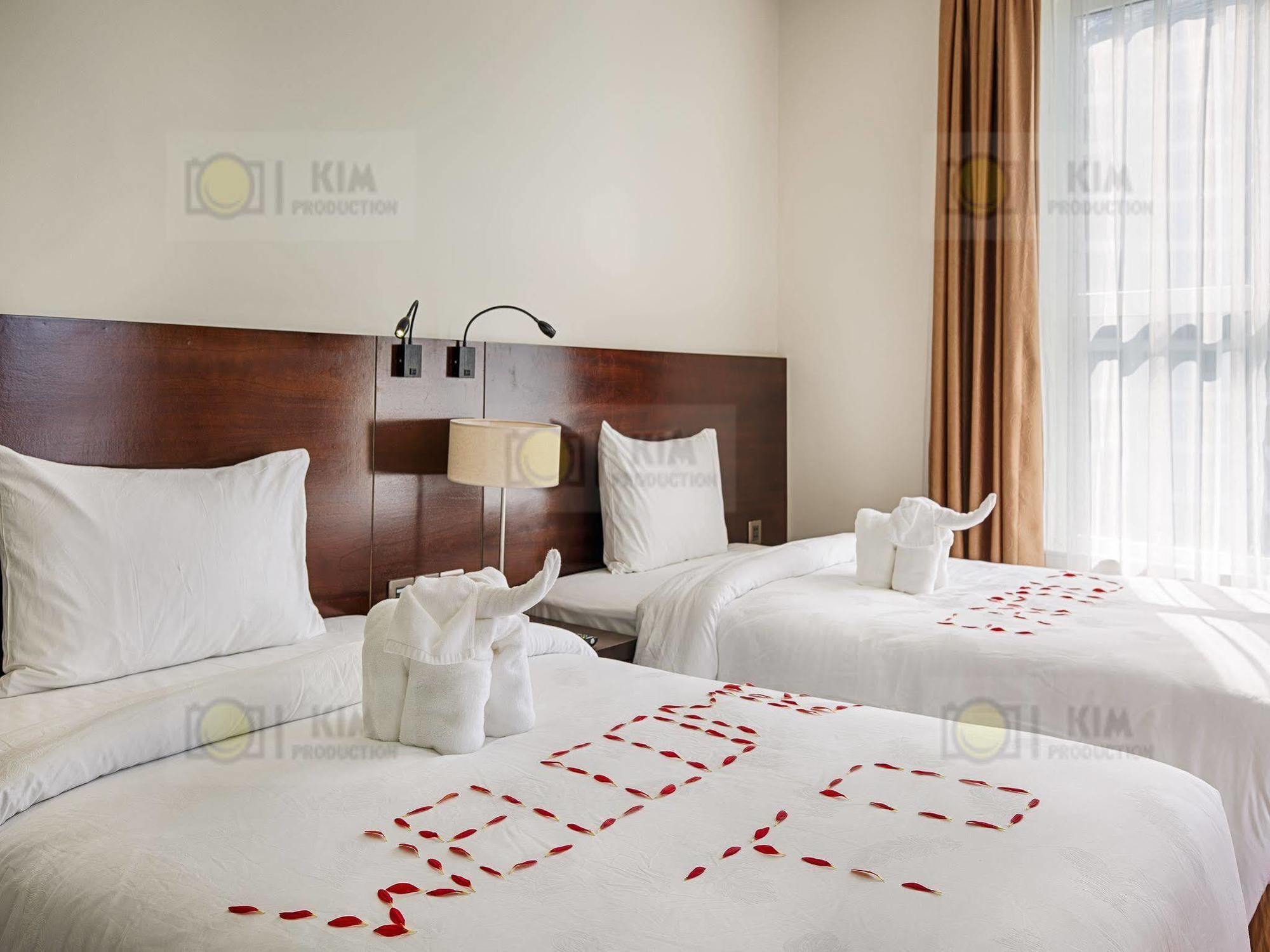 Sofia Suite Hotel Danang Екстер'єр фото