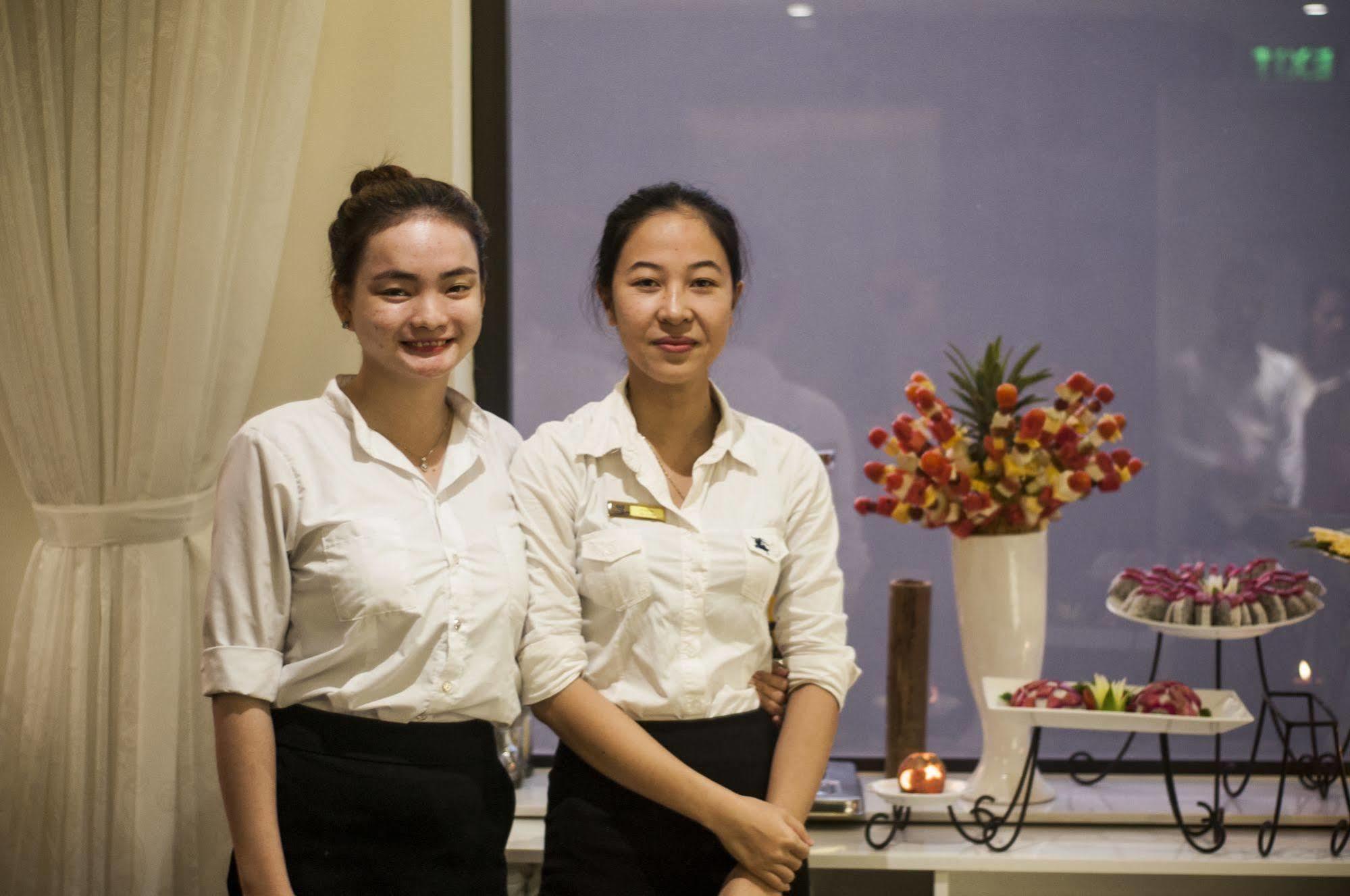 Sofia Suite Hotel Danang Екстер'єр фото